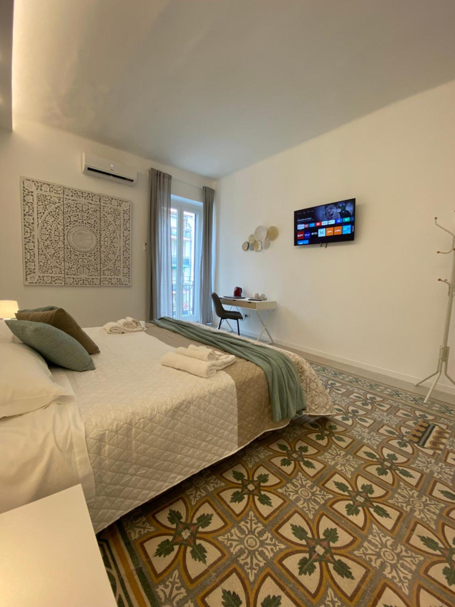 Conte Cavour Apartment Bari Exterior photo